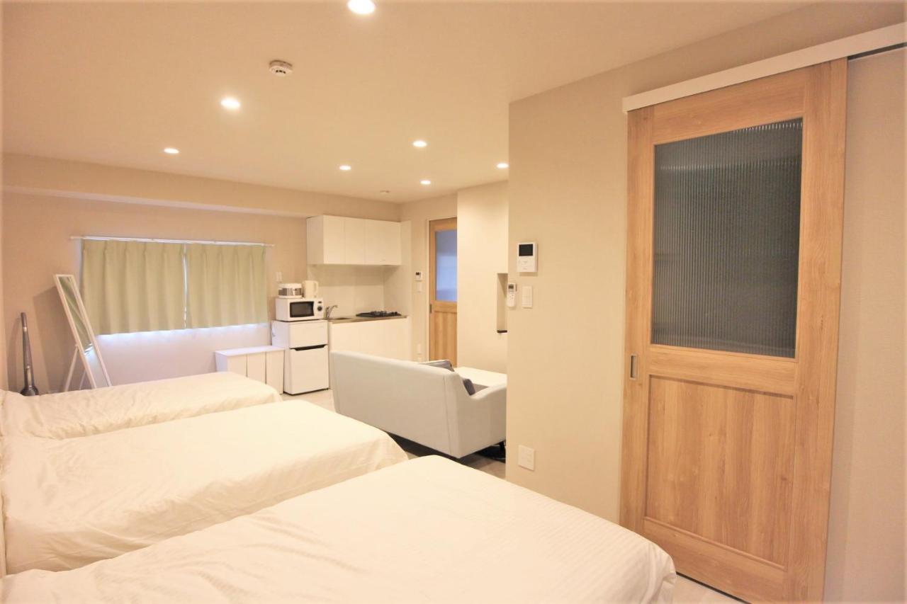 Sekai Hotel Nishikujyo Ōsaka Extérieur photo