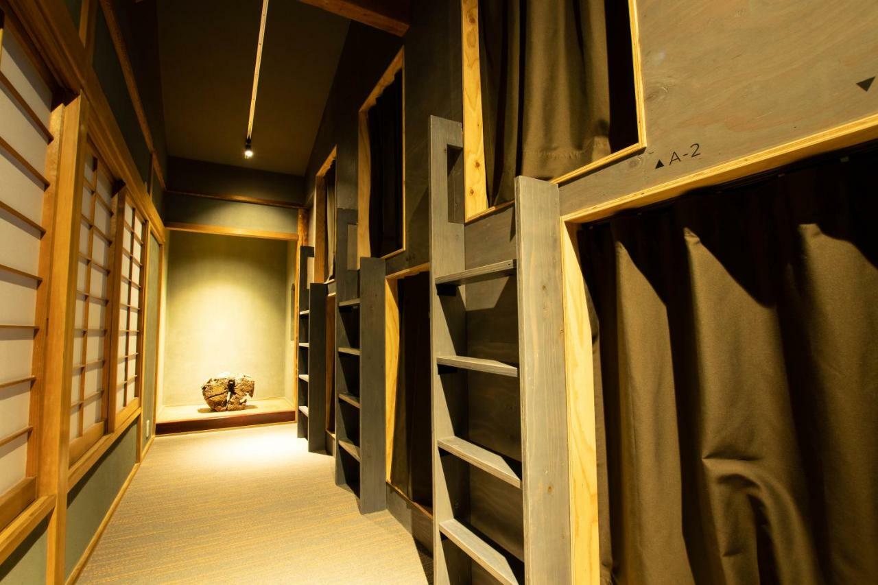 Sekai Hotel Nishikujyo Ōsaka Extérieur photo